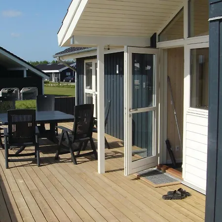 Cozy Home In Otterup With Wifi